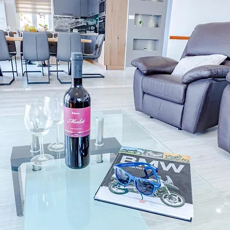 Mimi Приградица